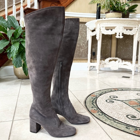 Saint Laurent Grey Suede boots! YSL - Picture 2 of 6